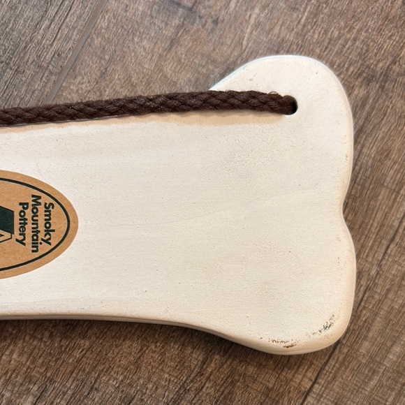 Dog Bone Ceramic‎ Wall Art Cream and Brown Made in USA 7.5” - Picture 8 of 9